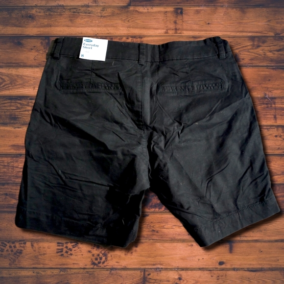 Old Navy Black Shorts - Picture 7 of 8